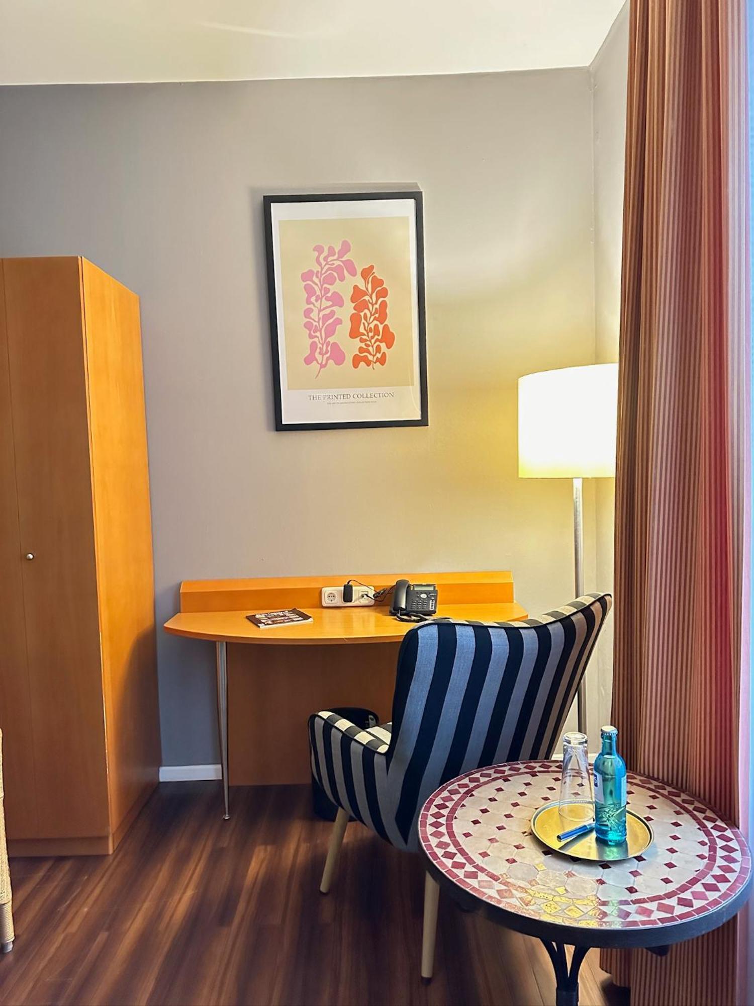 Hotel Ambiente ดอร์ทมุนด์ ภายนอก รูปภาพ
